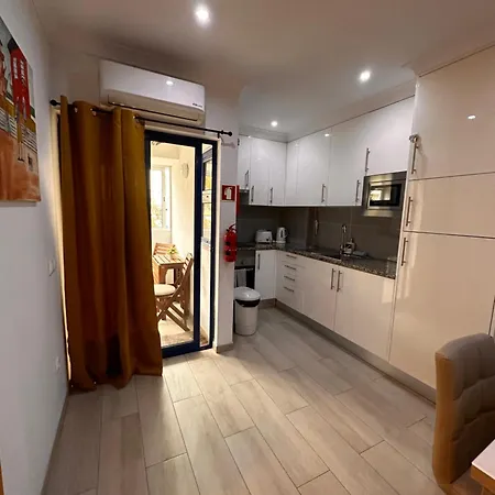 Charming In Wi-fi/ac Apartment Portimao